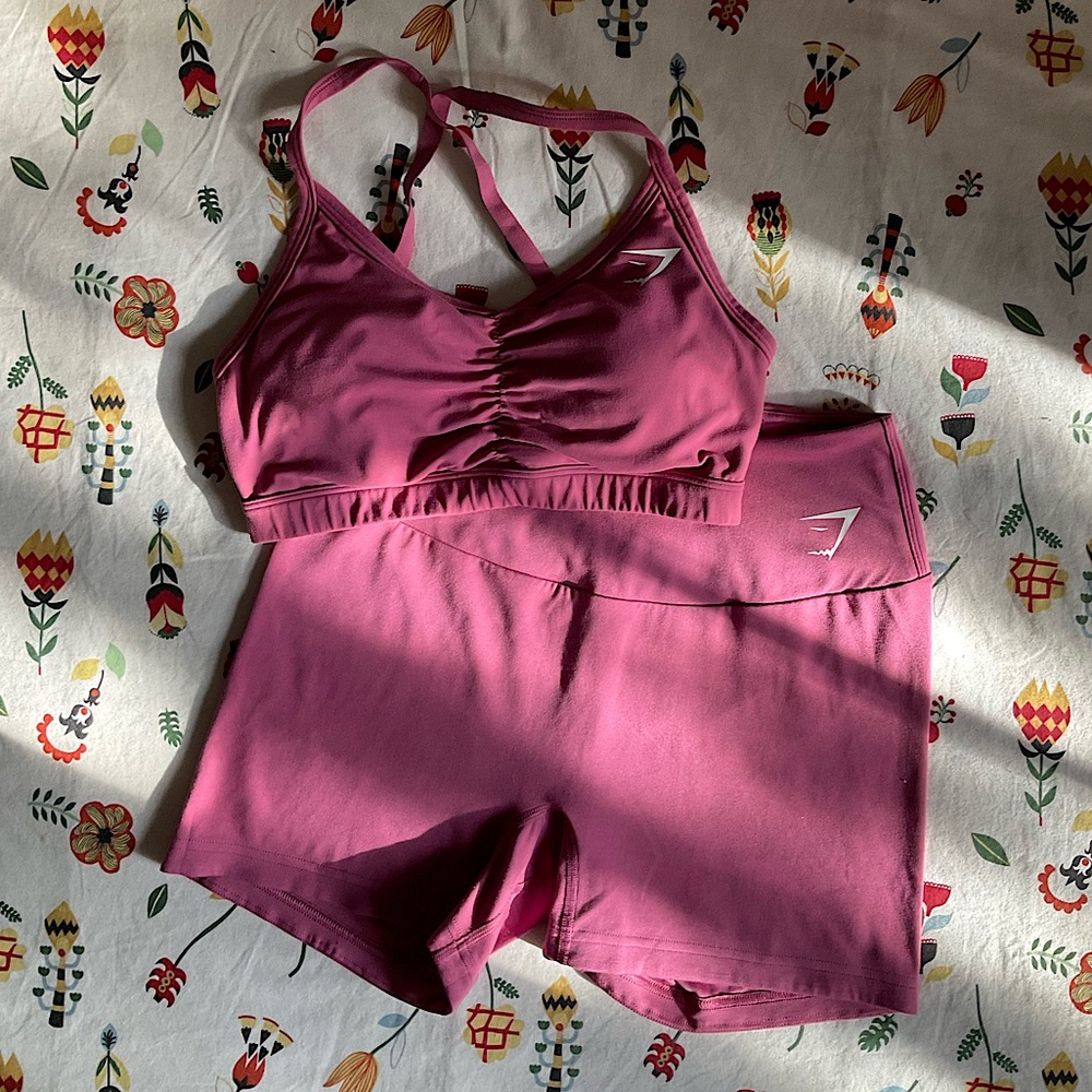 Gymshark Ruched Training Bra (S) and Training Shorts (M) in Blush Pink